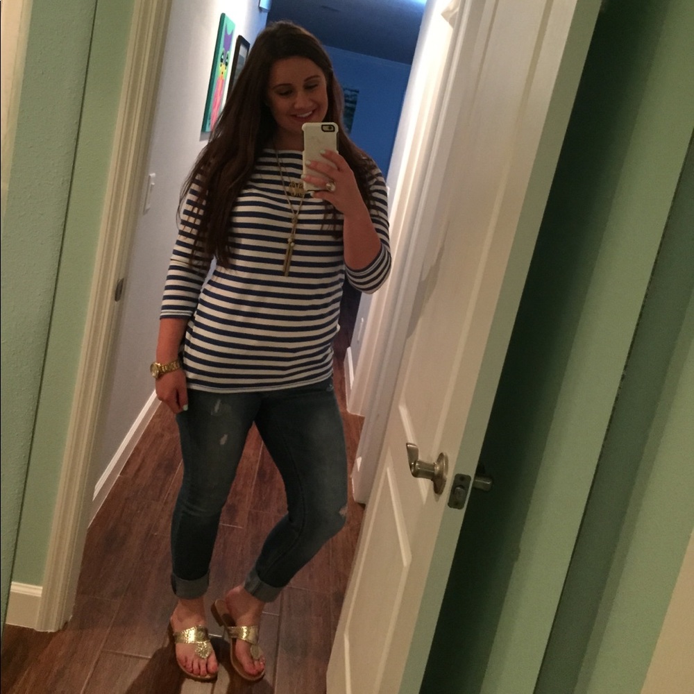 Blue & white 3/4 sleeve shirt